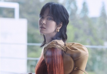 Song Hye Kyo lạ lẫm