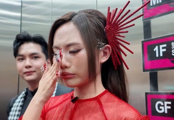 Lý do Phương Mỹ Chi bật khóc