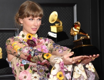 Taylor Swift rach vay anh 1