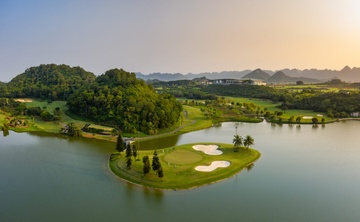 Doanh nghiep san golf dau tien tren san lo trien mien 12 nam hinh anh