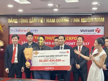Trung Vietlott hon 92 ty dong nhung khong noi voi vo vi so tam ly yeu hinh anh
