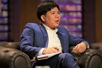 Shark Thuy len tieng khi co phieu cong ty bi han che giao dich hinh anh