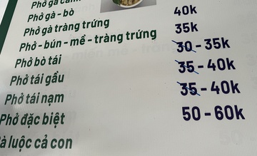 Quán bún, phở Hà Nội đồng loạt tăng giá 5.000 đồng/bát