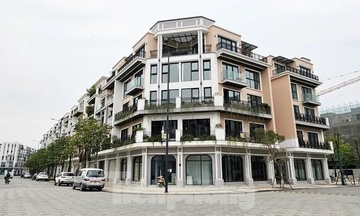 Bo cong chung cho tang nha dat: Canh bao rui ro lach thue hinh anh
