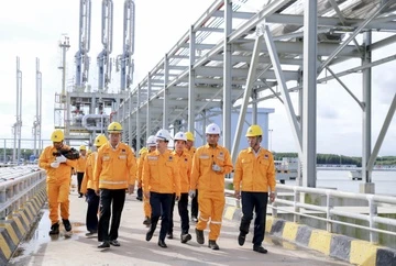 PV GAS vuot ke hoach nua dau nam, tang toc cho giai doan cuoi nam hinh anh