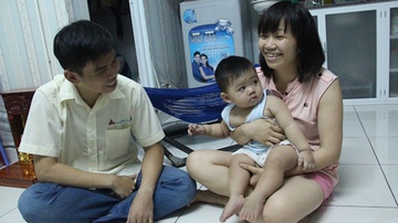Cong nhan duoc mua nha gia 100 trieu dong hinh anh