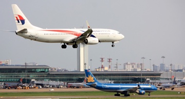 Thue tu van nuoc ngoai nghien cuu mo rong san bay Tan Son Nhat hinh anh