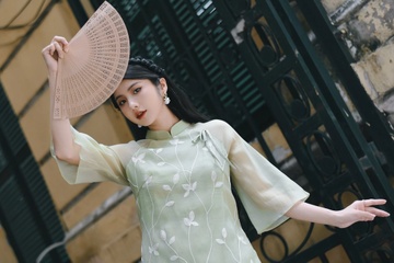 Vang bong ao dai Tet hon 500.000 dong hinh anh