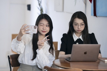 7 mẹo để đi làm vui vẻ