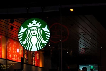 Dong thai cua Starbucks lam cuoc chien ca phe 'nong hon' o Trung Quoc hinh anh