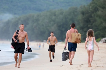 Hang loat nguoi Nga va Ukraine mac ket o Thai Lan hinh anh
