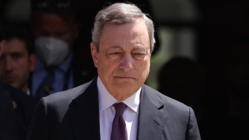 Ong Draghi 'sap bay' va su sup do kho ngo cua chinh phu Italy hinh anh
