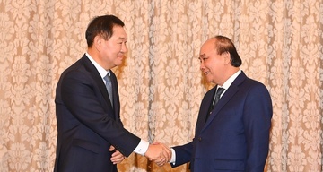 Chuyen di giup day manh dau tu Viet - Han hinh anh