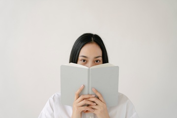 Co nen ghi ngay sinh va dinh kem anh trong CV? hinh anh