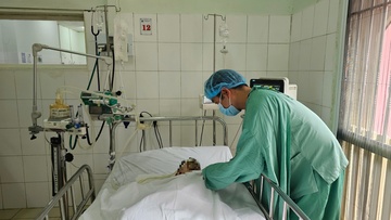 Hue ghi nhan nhieu ca mac cum, tang cuong giam sat hinh anh