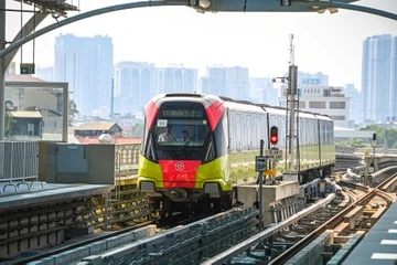 Cham trien khai 16 nam, metro so 2 Ha Noi muon tang von 16.000 ty dong hinh anh