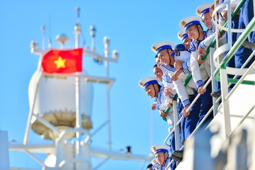 Ngam loat anh an tuong ve Truong Sa - To quoc noi dau song hinh anh