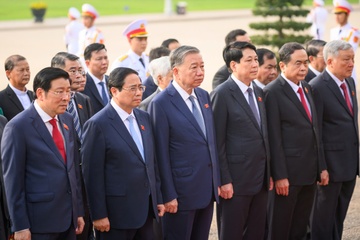 Lanh dao Dang, Nha nuoc va DBQH vao Lang vieng Chu tich Ho Chi Minh hinh anh