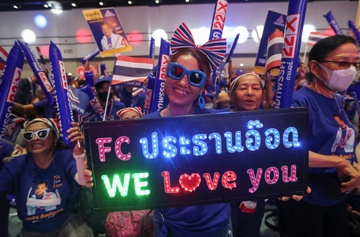 Anh huong cua cu tri tre trong cuoc bau cu Thai Lan hinh anh