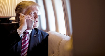Phong cach 'hi no ai o' cua ong Trump khi dung Truth Social hinh anh