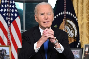 Ong Trump nghi van suc khoe ong Biden khi tai nhiem hinh anh