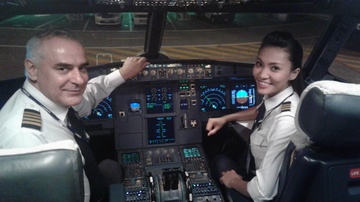 Vietnam Airlines tang hanh khach gan 40.000 phan qua may man hinh anh