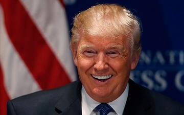 Facebook TT Donald Trump dang lich gap Thu tuong Nguyen Xuan Phuc hinh anh