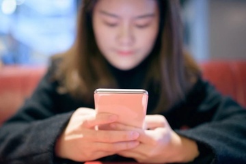 Lam gi de tranh bi lua tinh qua mang hinh anh