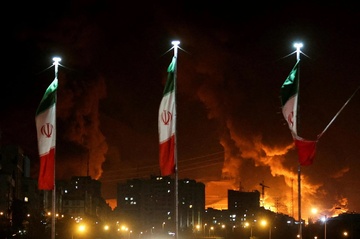 Dieu gi se xay ra neu My nem bom co so hat nhan Iran? hinh anh