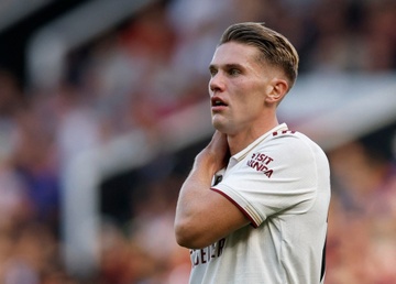 Gyokeres bi tan cong sau tran cau tham hoa hinh anh