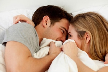 Nhung thoi diem quan he tinh duc gay hai hinh anh