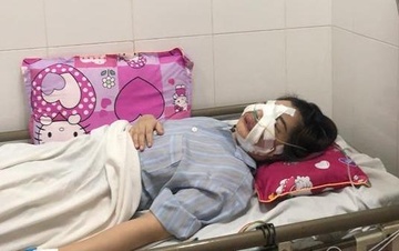 Co gai xinh dep phai rach mat de nan mu do tiem mo tu than lam dep hinh anh