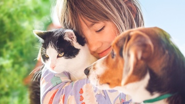 Những loại giun sán có thể lây nhiễm từ vật nuôi