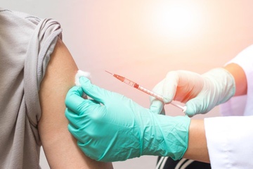 Vaccine uon van co tac dung trong bao lau? hinh anh