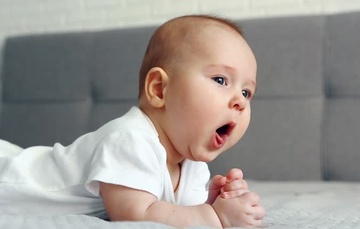 Can benh gay tieng tho rit nguy hiem voi tre so sinh hinh anh