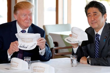 Abe di My: Dat cuoc tuong lai chinh tri vao cuoc gap Trump hinh anh