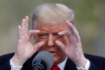 Mức thuế mới của ông Trump bị chỉ trích