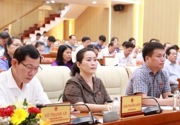 Bai nhiem chuc vu Chu tich UBND tinh Quang Ngai voi ong Dang Van Minh hinh anh