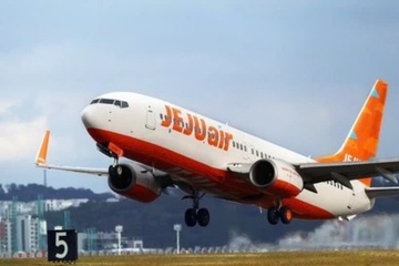 Them mot may bay cua Jeju Air gap su co hinh anh