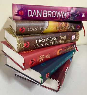 Bộ sách của Dan Brown bị làm lậu