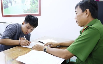 An Giang: Vận động đối tượng giết người trốn sang Campuchia đầu thú