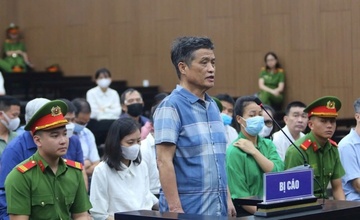 Cuu tong cuc truong khai 'giat minh' voi tui qua co 500 trieu dong hinh anh