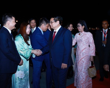 Thu tuong Pham Minh Chinh toi Kuala Lumpur, bat dau tham Malaysia hinh anh