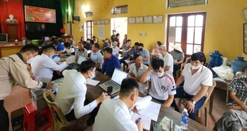 Vu dai hoa than o Nam Dinh bi to 'chat chem': Ngay dau tra lai tien hinh anh