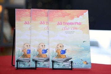 '33 truyen Phat cho em': Mon qua sach huong thien cho tre em hinh anh