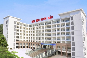 Cong an Bac Ninh yeu cau ban giao con dau Truong Dai hoc Kinh Bac hinh anh