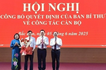 Cong bo quyet dinh chuan y Pho Bi thu Tinh uy Bac Kan hinh anh