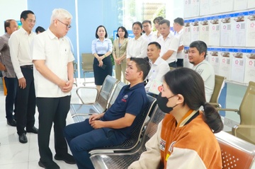 Binh Duong chon phuong trung tam, van hanh thu truoc ngay bo huyen hinh anh