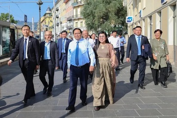 Thu tuong Pham Minh Chinh tham di san van hoa noi tieng cua Phap hinh anh
