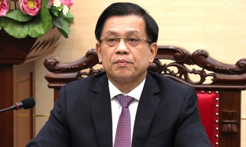 Tam dinh chi cong tac Thu truong Bo Noi vu Nguyen Ba Hoan hinh anh